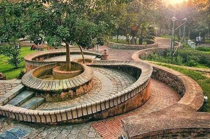 The Garden of Five Senses